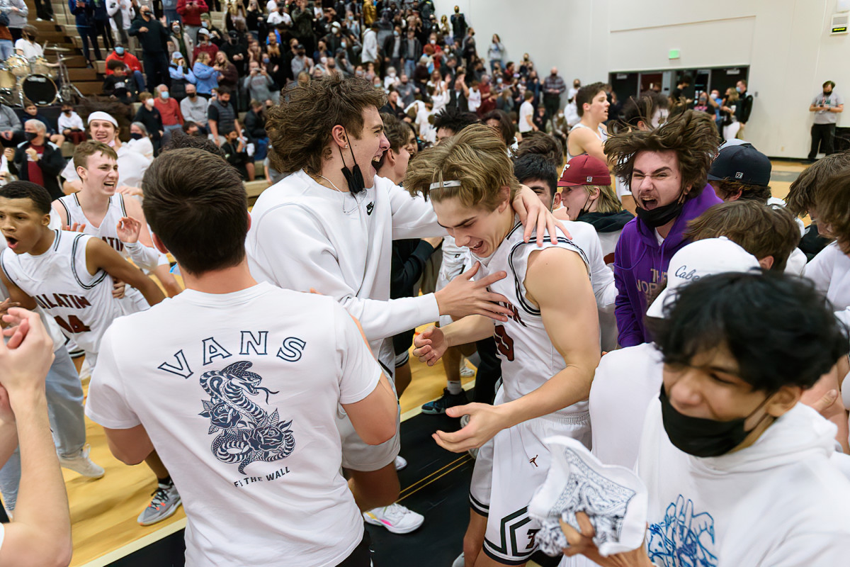 Tualatin Lake Oswego boys basketball Ken Waz 69